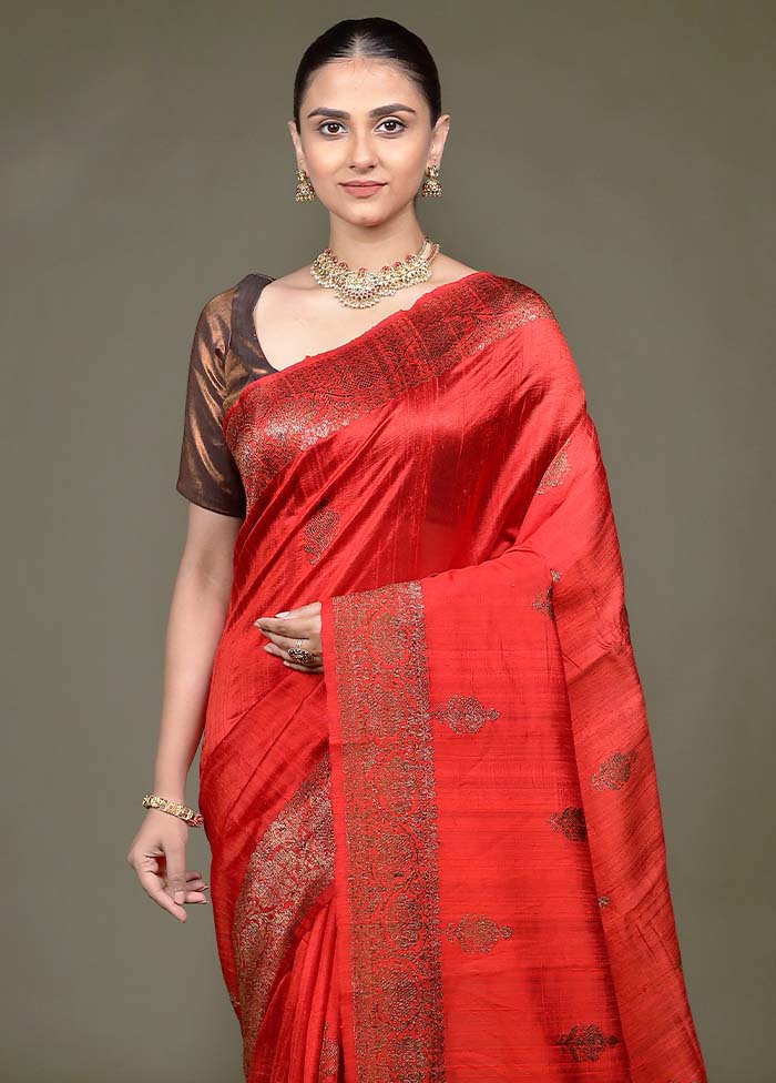 Red Handloom Tussar Pure Silk Saree With Blouse Piece