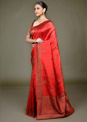 Red Handloom Tussar Pure Silk Saree With Blouse Piece