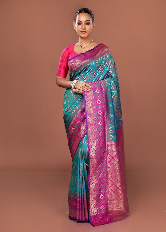 Green Dupion Silk Saree With Blouse Piece