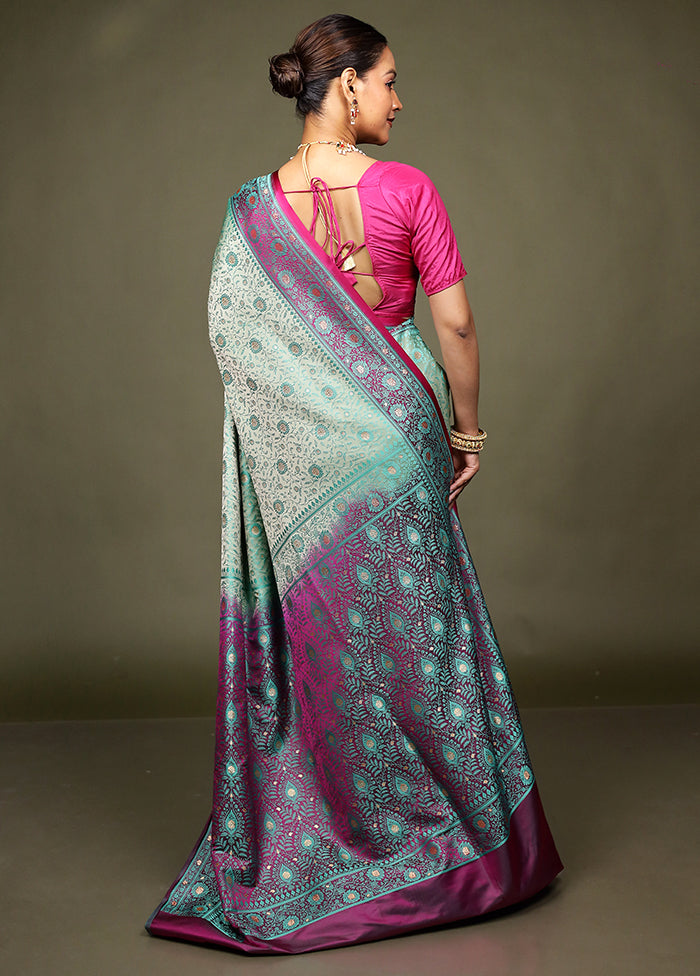 Green Tanchoi Silk Saree With Blouse Piece