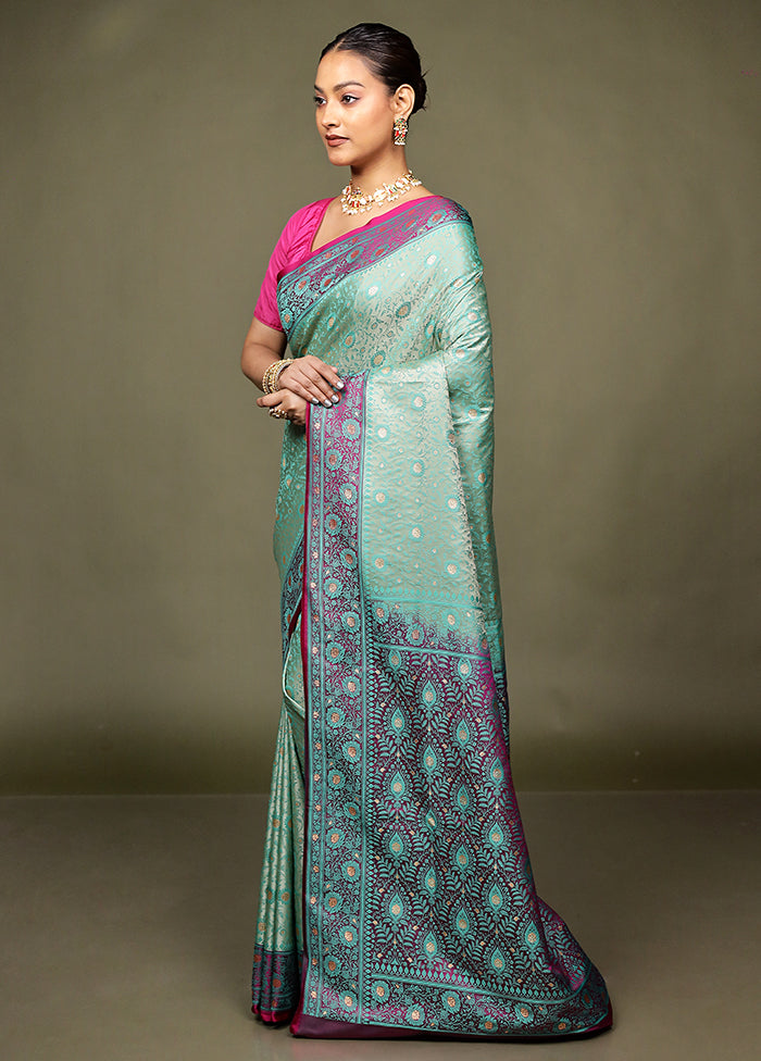 Green Tanchoi Silk Saree With Blouse Piece