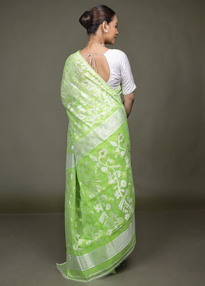 Green Tant Jamdani Saree Without Blouse Piece