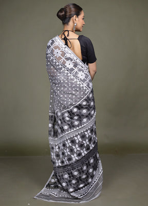 Grey Tant Jamdani Saree Without Blouse Piece