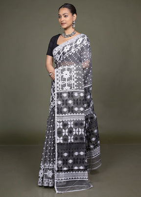 Grey Tant Jamdani Saree Without Blouse Piece
