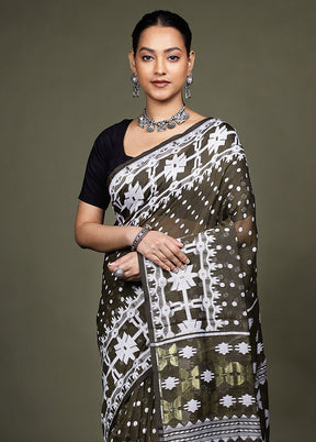 Cream Tant Jamdani Saree Without Blouse Piece