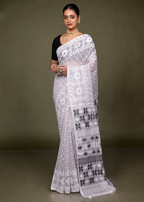 Cream Tant Jamdani Saree Without Blouse Piece