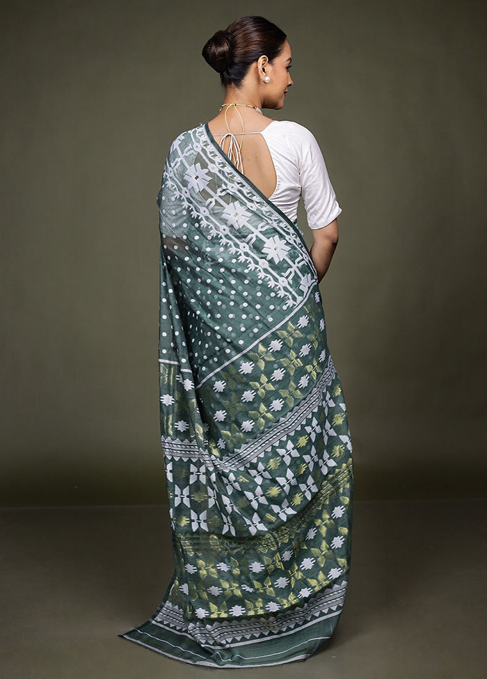 Green Tant Jamdani Saree Without Blouse Piece