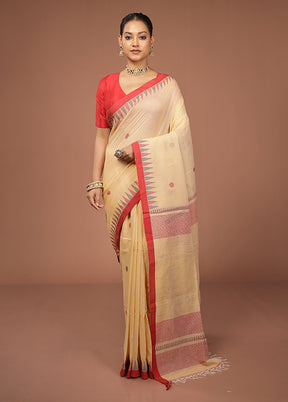 Cream Matka Silk Saree With Blouse Piece