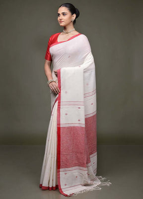 White Matka Silk Saree With Blouse Piece