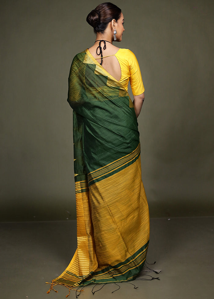 Green Matka Silk Saree With Blouse Piece