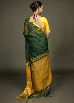 Green Matka Silk Saree With Blouse Piece