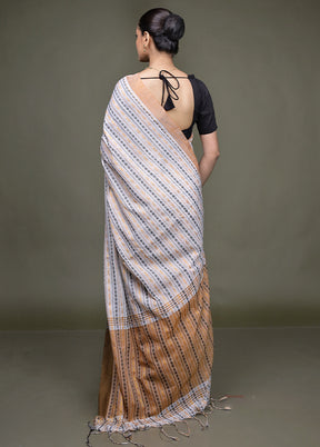 White Matka Silk Saree With Blouse Piece