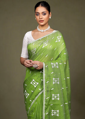 Green Matka Silk Saree With Blouse Piece