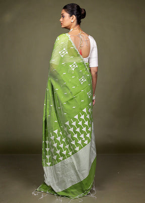 Green Matka Silk Saree With Blouse Piece