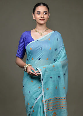 Blue Matka Silk Saree With Blouse Piece