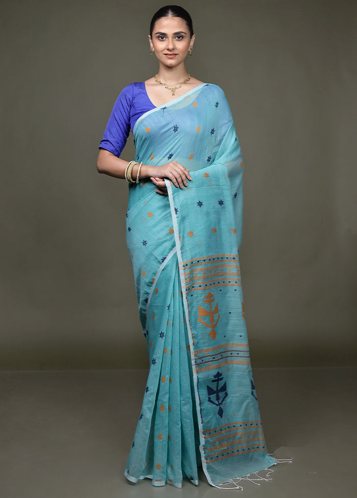 Blue Matka Silk Saree With Blouse Piece