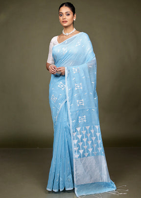 Blue Matka Silk Saree With Blouse Piece