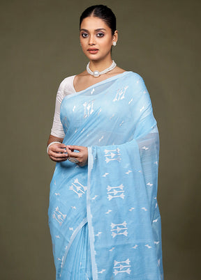 Blue Matka Silk Saree With Blouse Piece