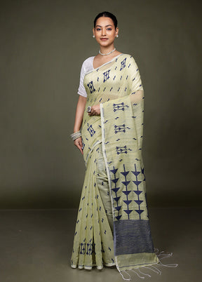 Cream Matka Silk Saree With Blouse Piece