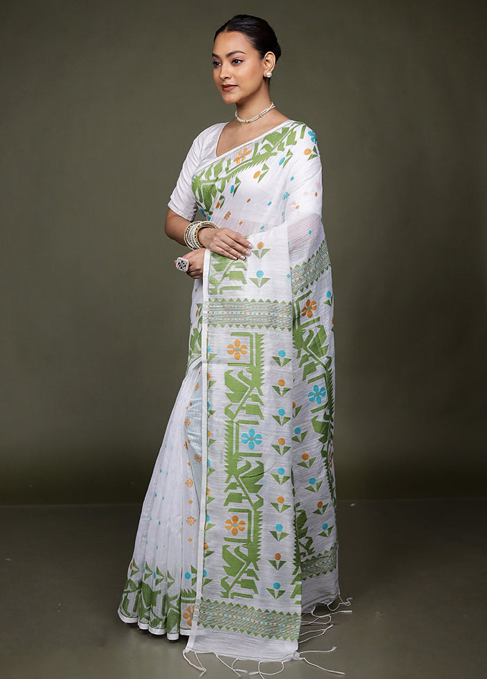 White Matka Silk Saree With Blouse Piece