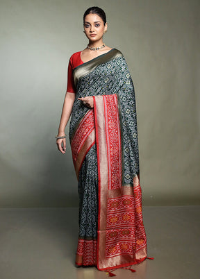 Green Dupion Silk Saree With Blouse Piece