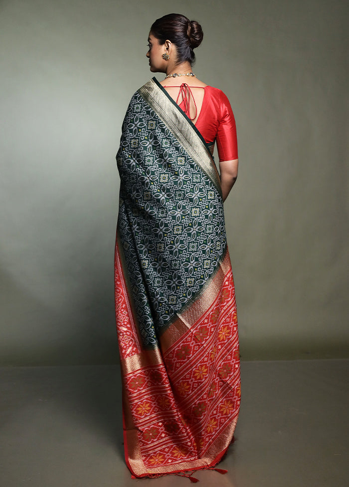 Green Dupion Silk Saree With Blouse Piece