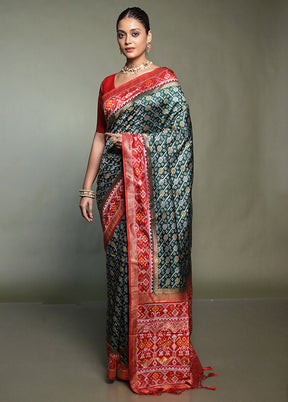 Green Dupion Silk Saree With Blouse Piece