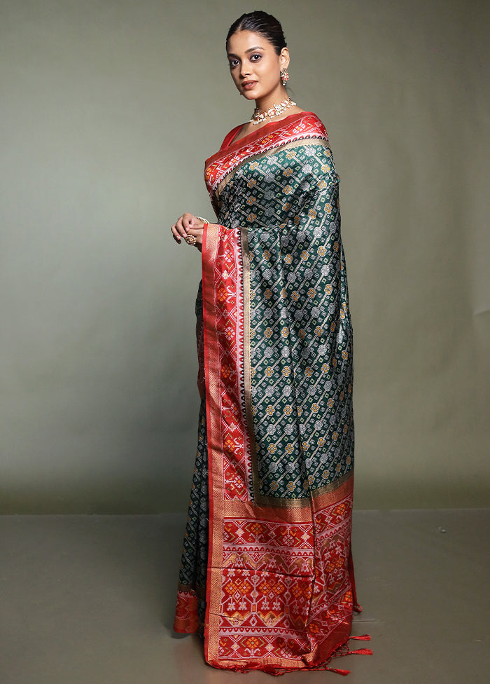 Green Dupion Silk Saree With Blouse Piece