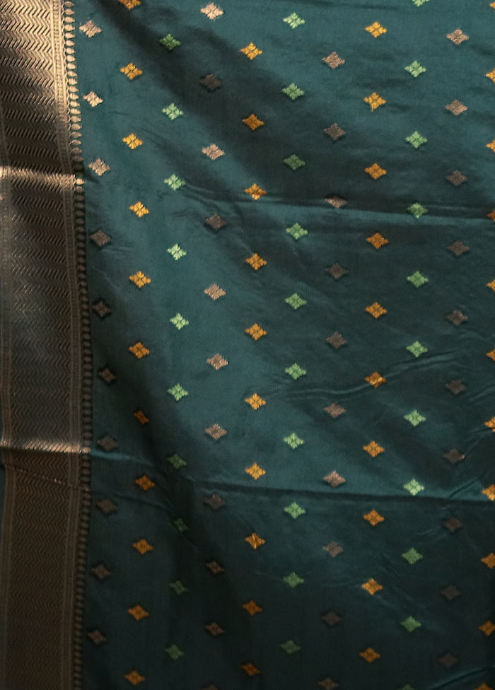 Green Dupion Silk Saree With Blouse Piece