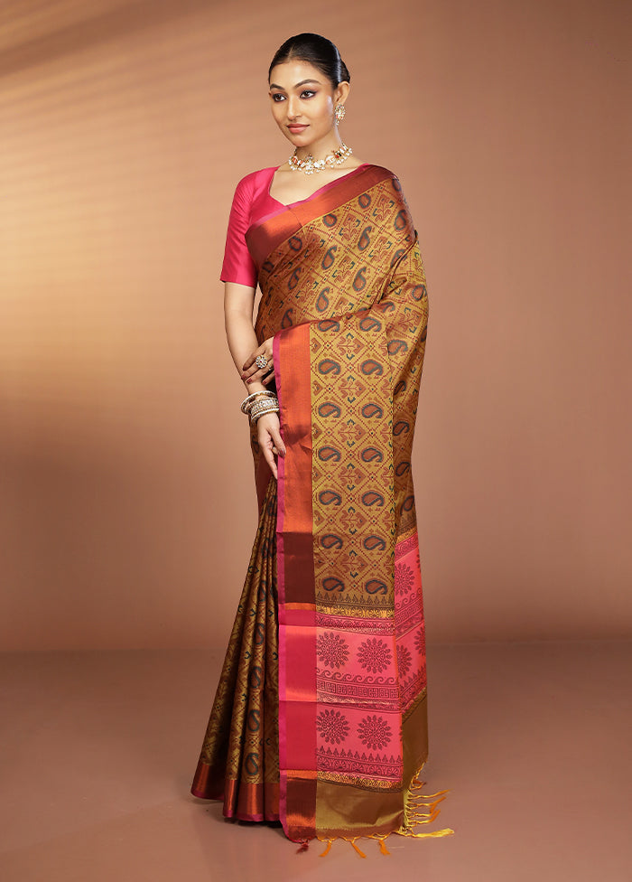 Green Dupion Silk Saree With Blouse Piece