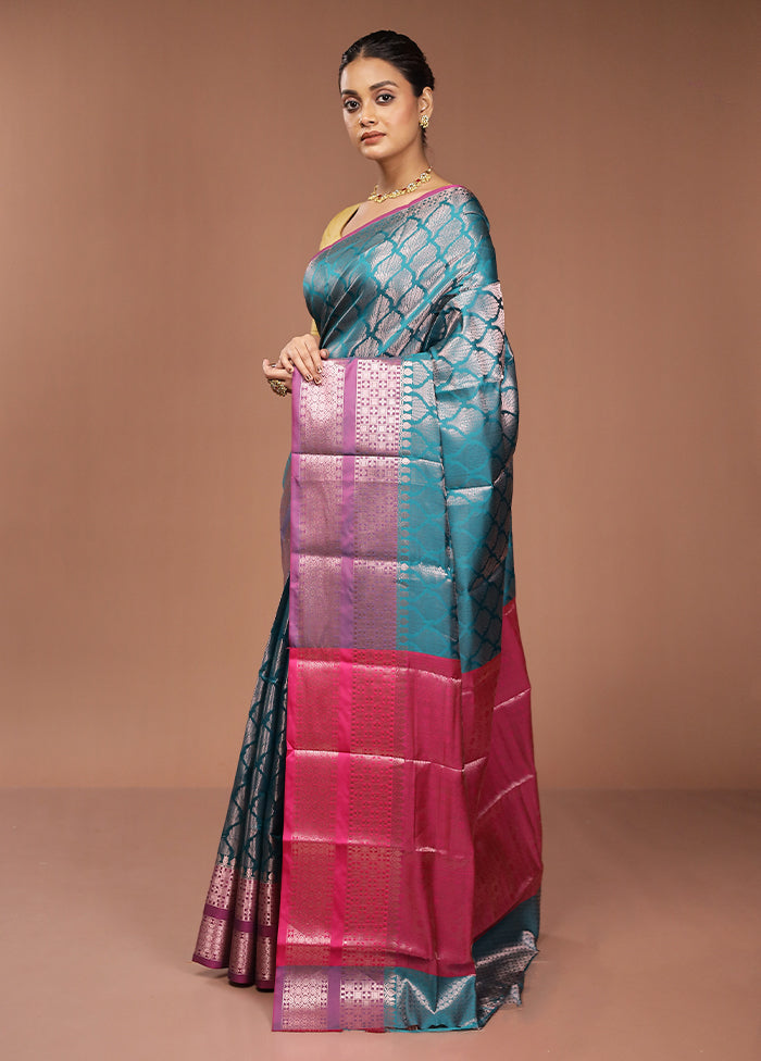 Green Dupion Silk Saree With Blouse Piece