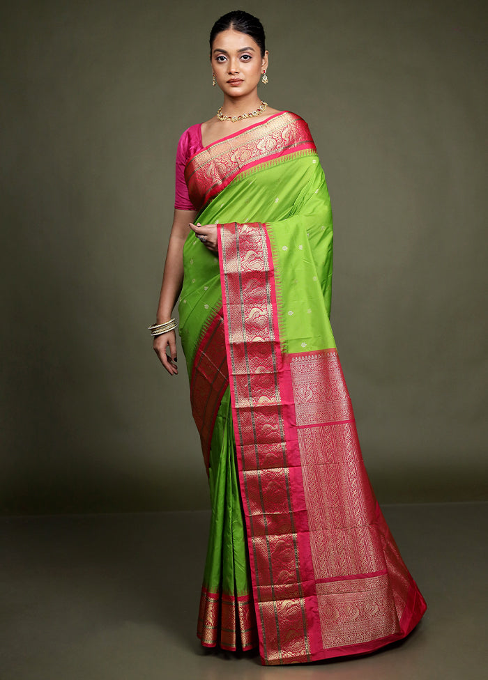 Green Kanjivaram Silk Saree With Blouse Piece