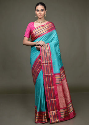Green Kanjivaram Silk Saree With Blouse Piece