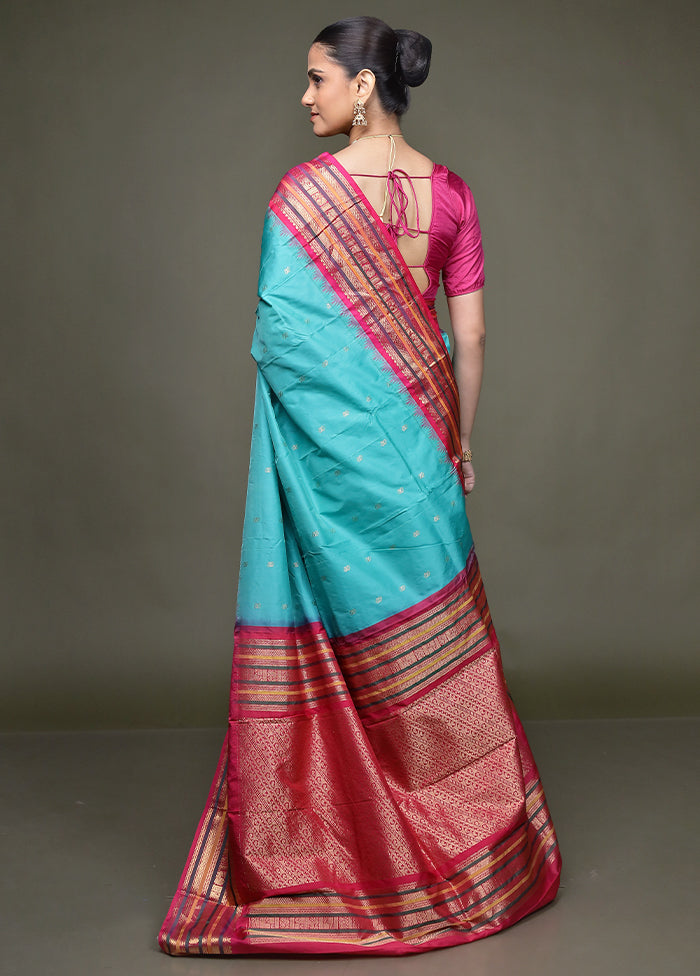 Green Kanjivaram Silk Saree With Blouse Piece