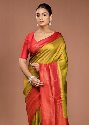 Green Dupion Silk Saree With Blouse Piece