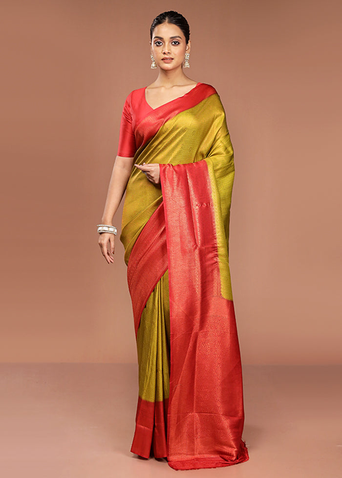 Green Dupion Silk Saree With Blouse Piece