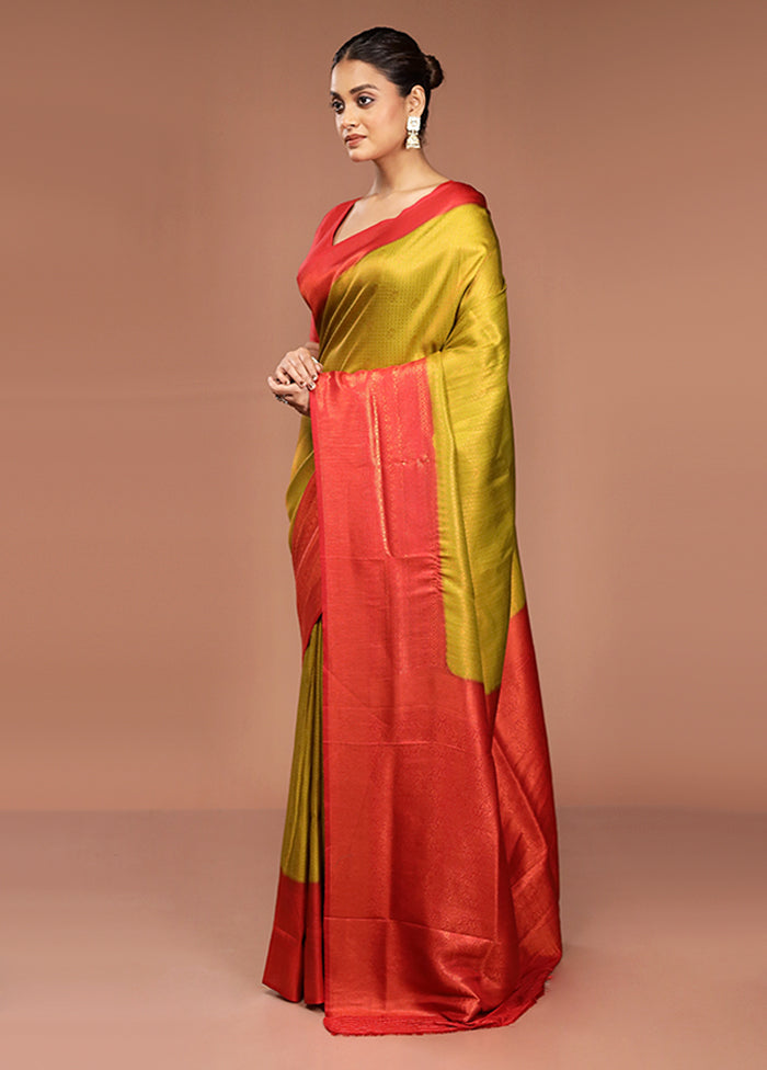 Green Dupion Silk Saree With Blouse Piece