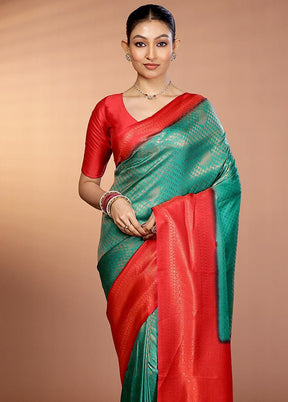 Green Dupion Silk Saree With Blouse Piece