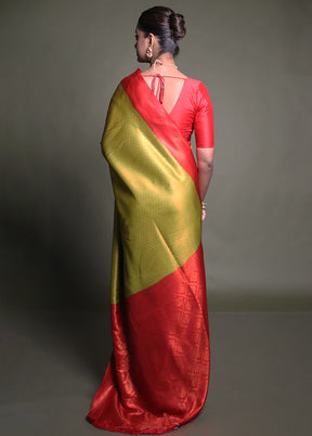 Green Dupion Silk Saree With Blouse Piece