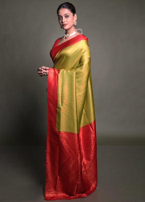 Green Dupion Silk Saree With Blouse Piece