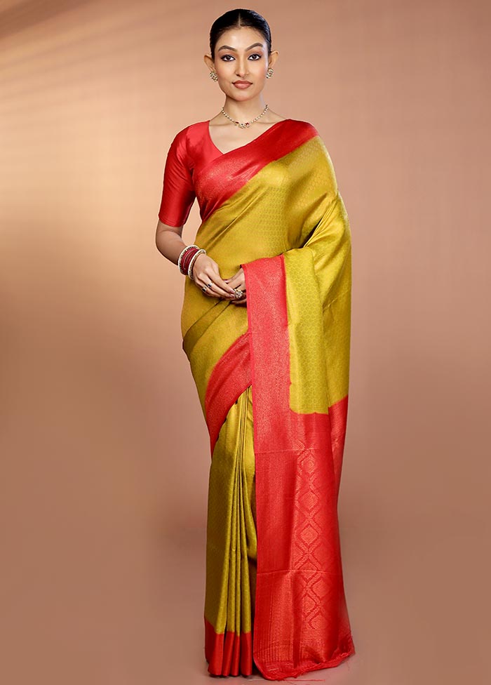 Green Dupion Silk Saree With Blouse Piece