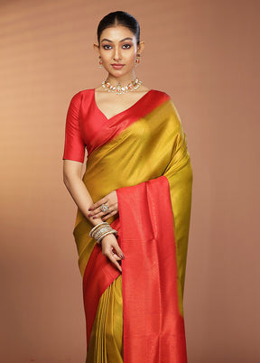 Green Dupion Silk Saree With Blouse Piece