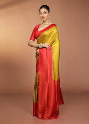 Green Dupion Silk Saree With Blouse Piece