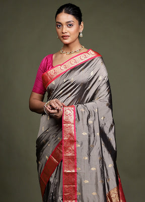 Grey Handloom Kanchipuram Pure Silk Saree With Blouse Piece