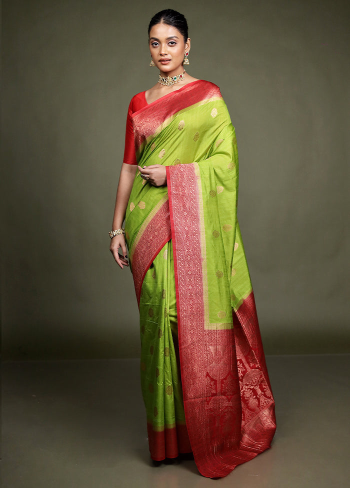 Green Dupion Silk Saree With Blouse Piece