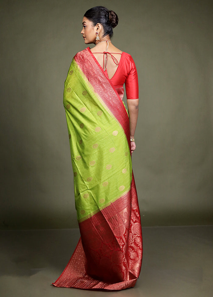 Green Dupion Silk Saree With Blouse Piece