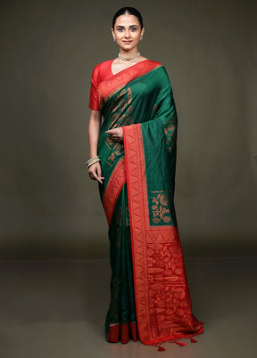 Green Dupion Silk Saree With Blouse Piece
