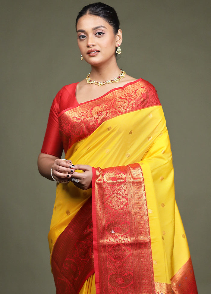 Yellow Kanjivaram Silk Saree With Blouse Piece
