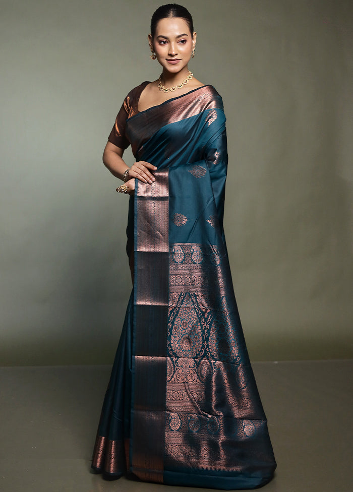 Green Kanjivaram Silk Saree With Blouse Piece