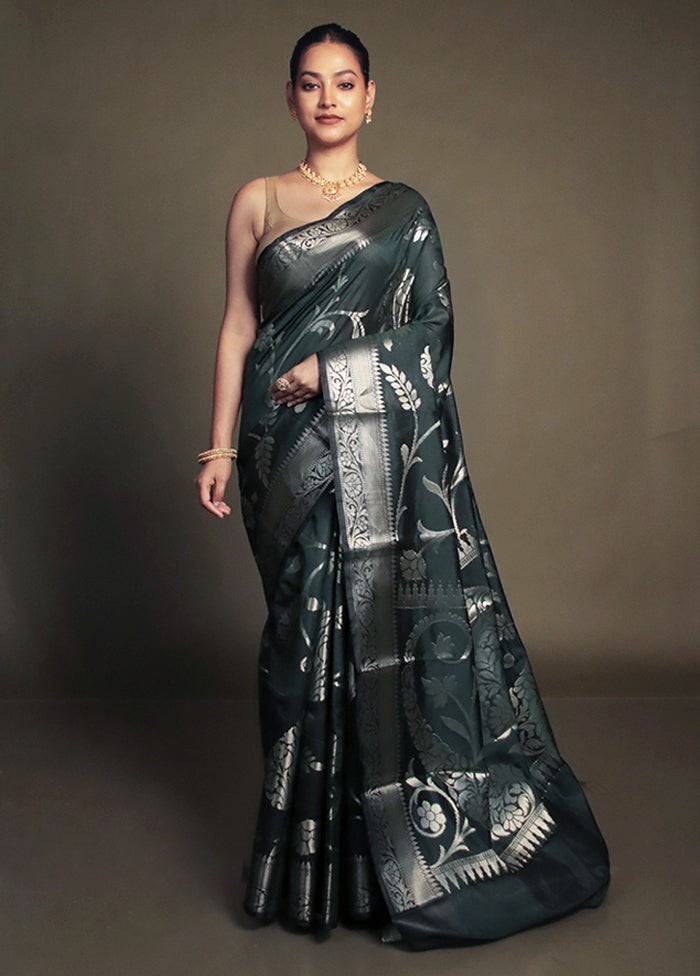 Green Kora Silk Saree With Blouse Piece